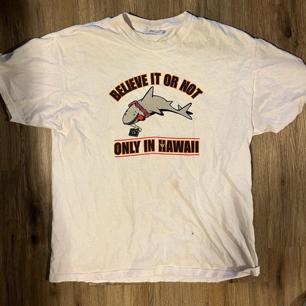Hawaii Shark t-shirt